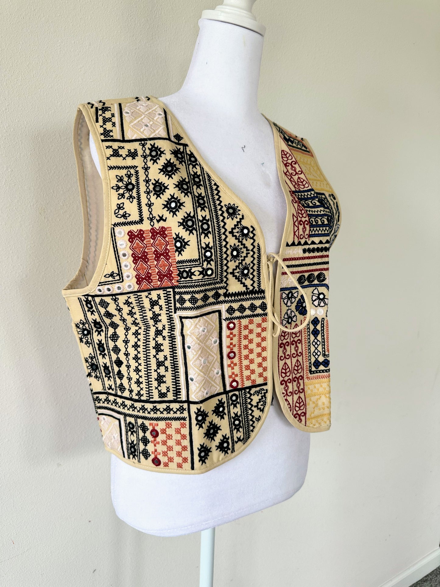 Cotton Indian Ethnic Garba Dandiya Sleeveless Jacket