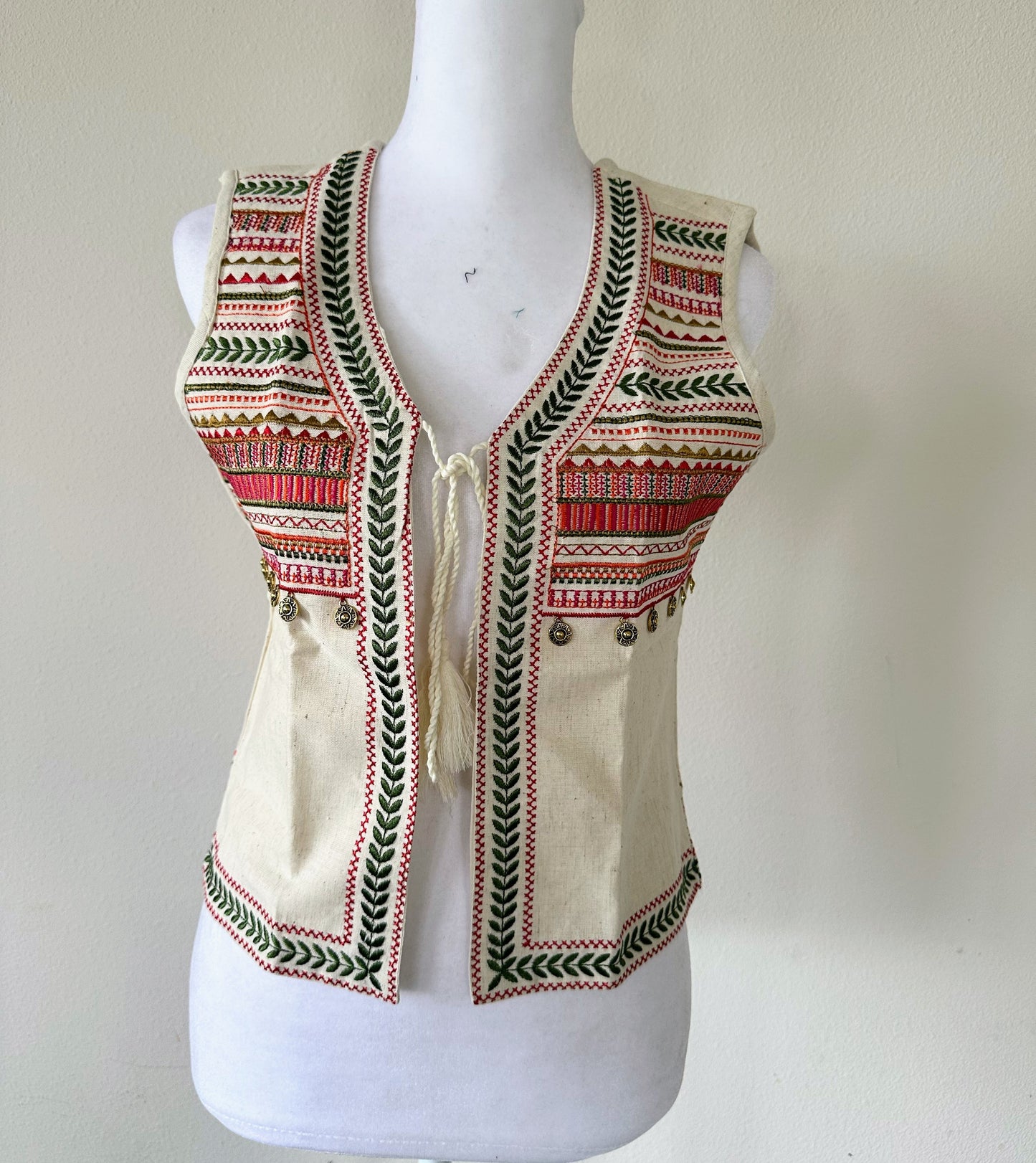 Cotton Indian Ethnic Garba Dandiya Sleeveless Koti (Off-white)