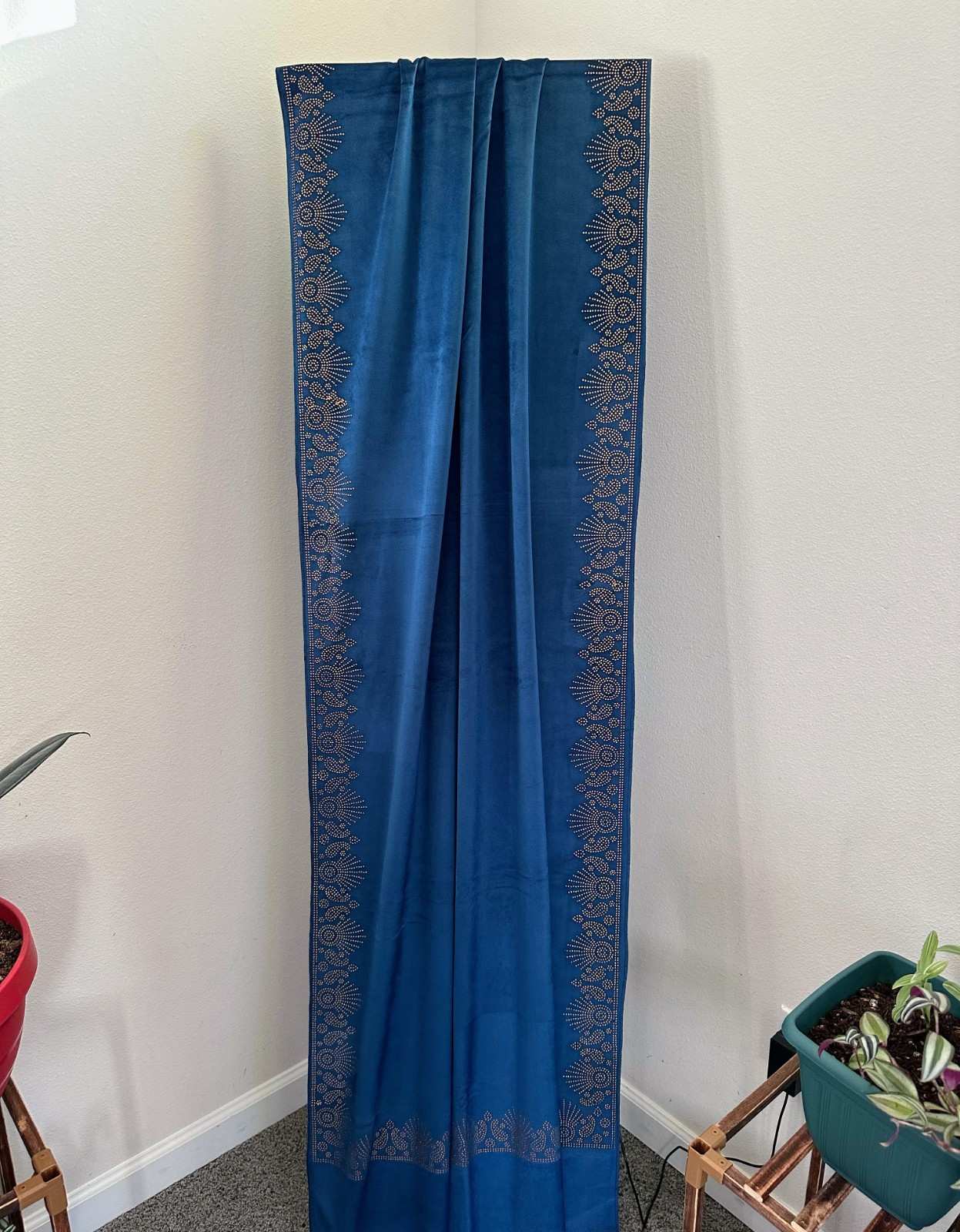 Luxurious Women Velvet Shawl [Blue] - Craft Bazaar