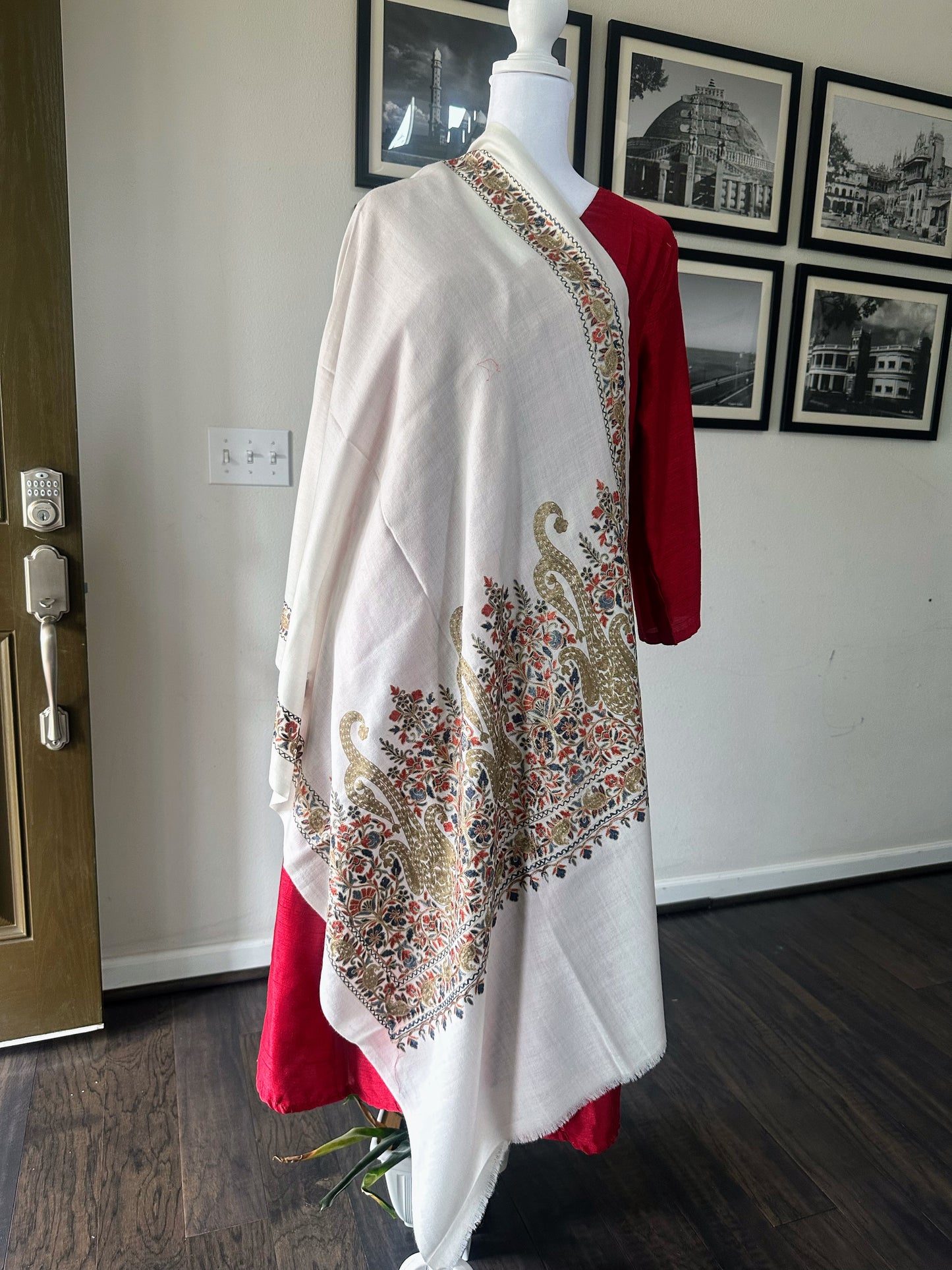 Luxury Pashmina Indian Wedding Scarf, Warm Winter Stole | Off-white Scarf