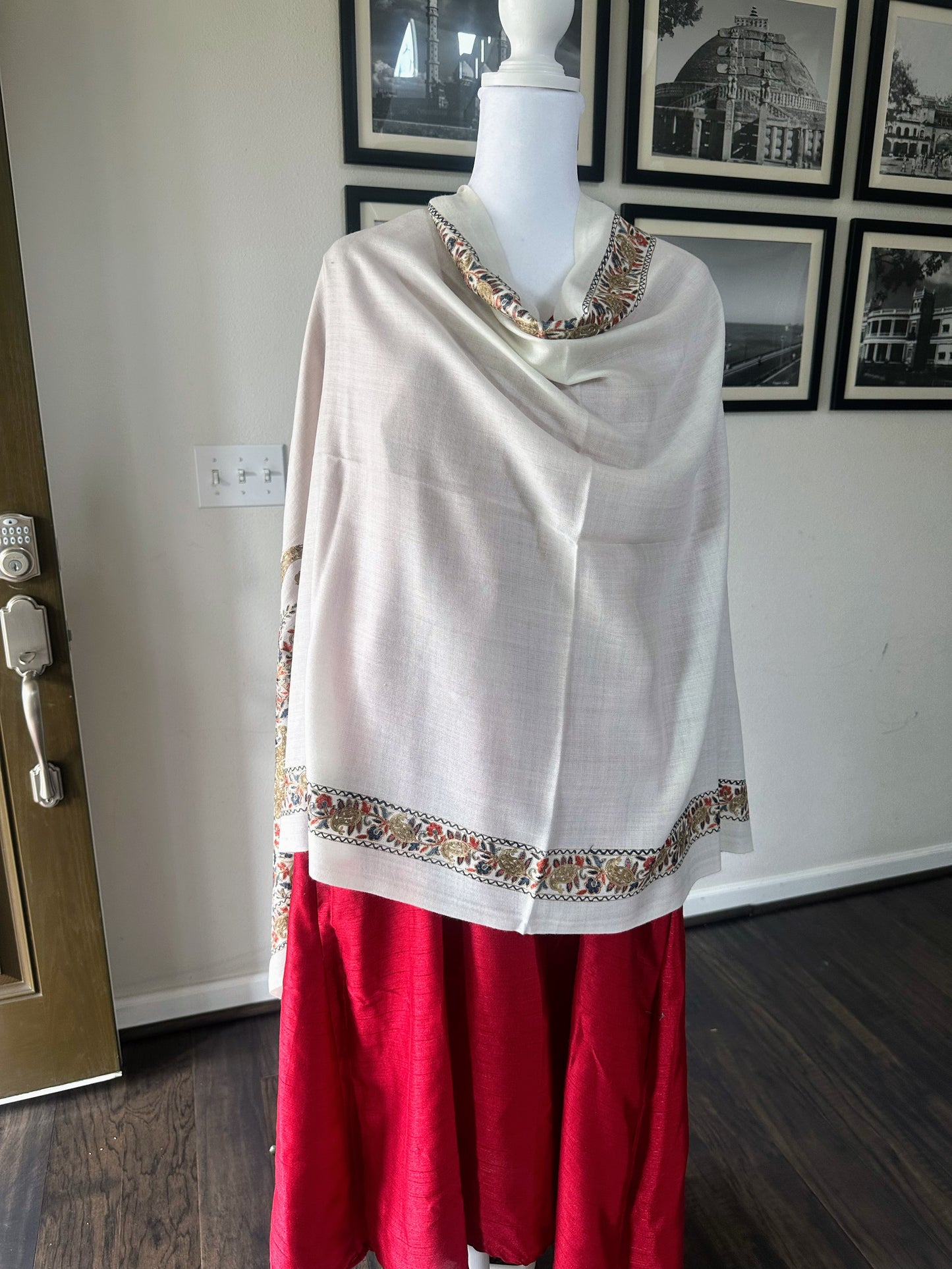Luxury Pashmina Indian Wedding Scarf, Warm Winter Stole | Off-white Scarf
